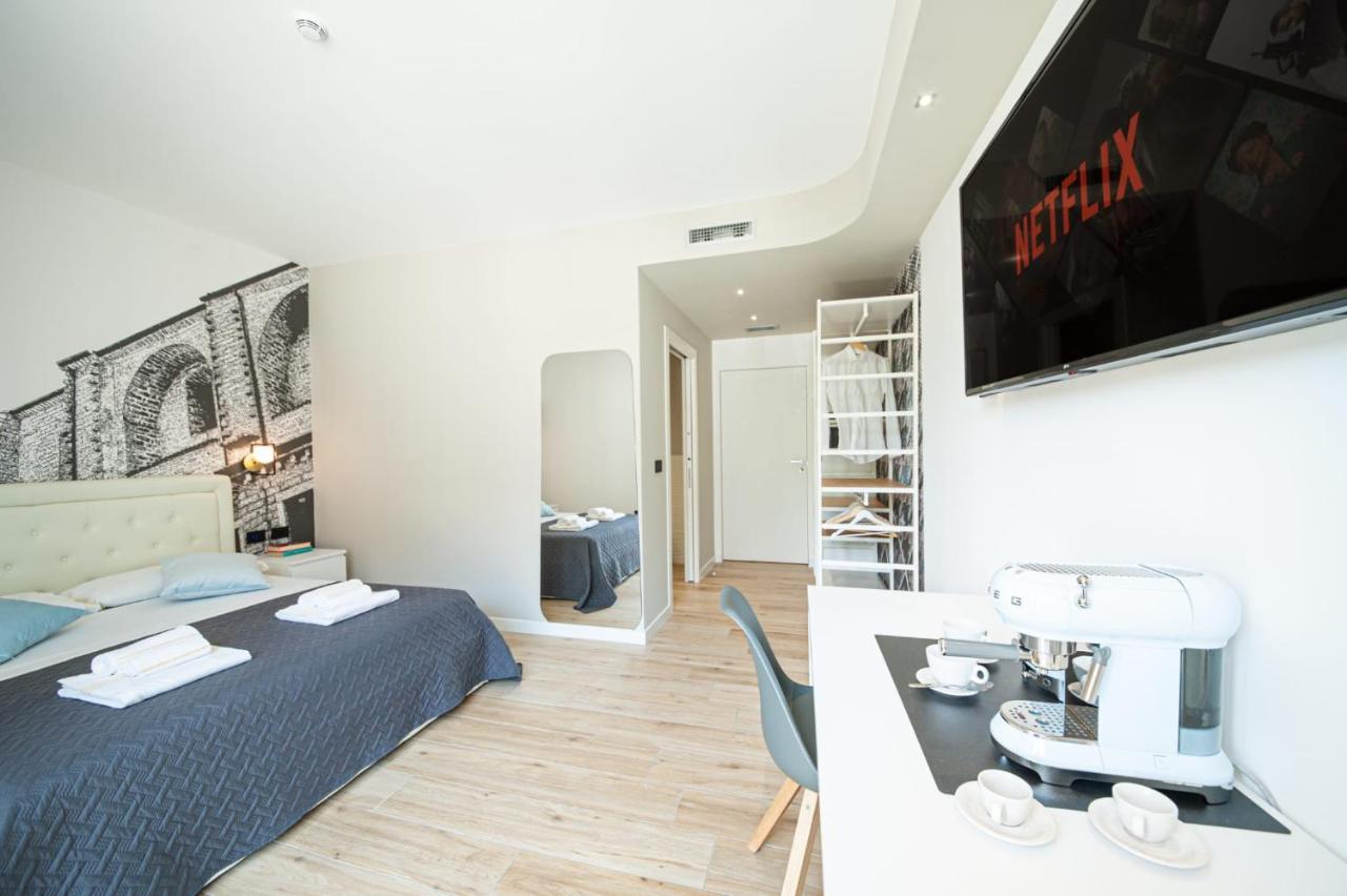 Eleonore Elegant Rooms Cagliari Bagian luar foto