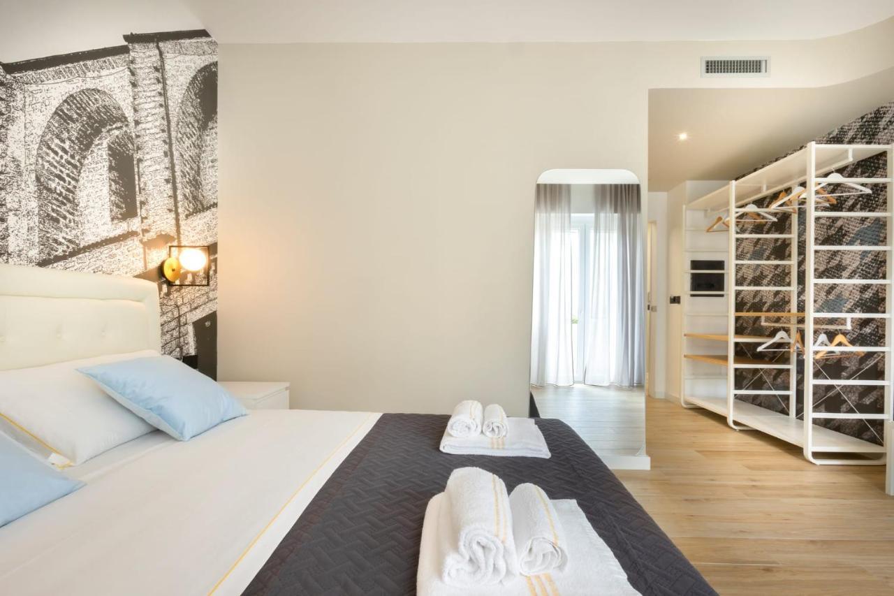 Eleonore Elegant Rooms Cagliari Bagian luar foto