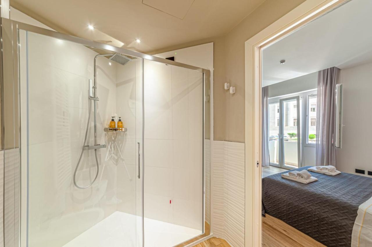 Eleonore Elegant Rooms Cagliari Bagian luar foto