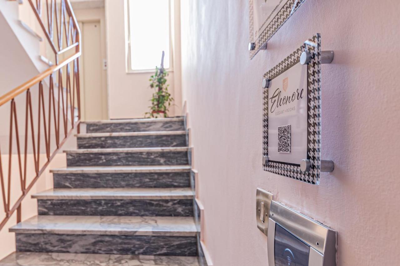 Eleonore Elegant Rooms Cagliari Bagian luar foto
